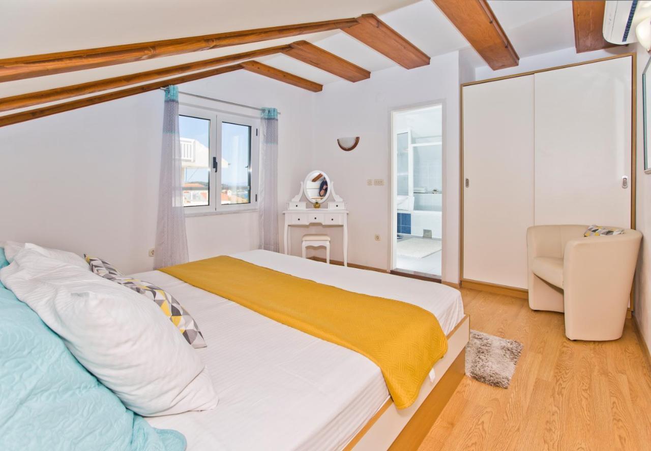 Apartmani Marinka Viskovic Hvar Town Exterior photo