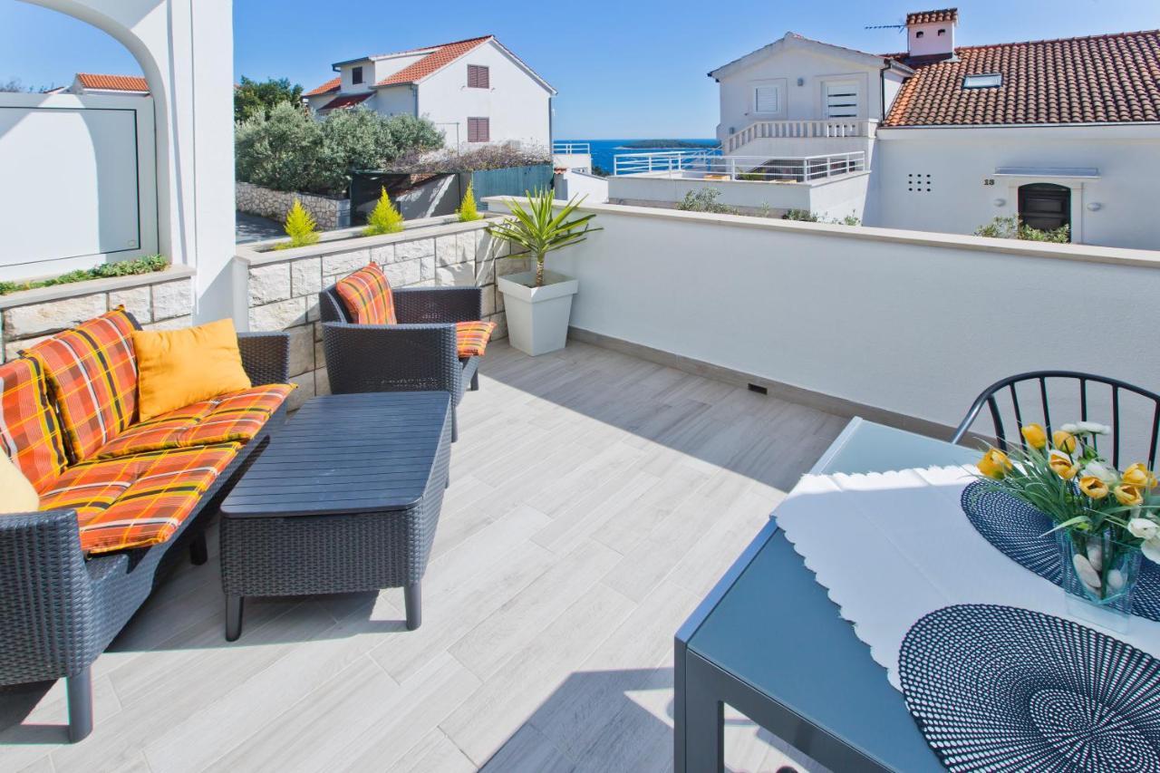 Apartmani Marinka Viskovic Hvar Town Exterior photo